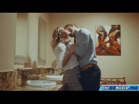 ❤️ ווען אַ באַסטי בלאָנדע סידוס איר אין אַ ציבור אָפּטריט ️ אַנאַל פּאָרן ביי אונדז yi.mouthporn.ru